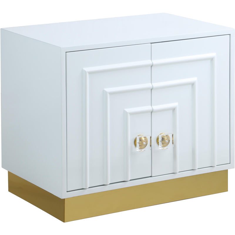 Meridian Cosmopolitan White Lacquer Side Table IMAGE 1