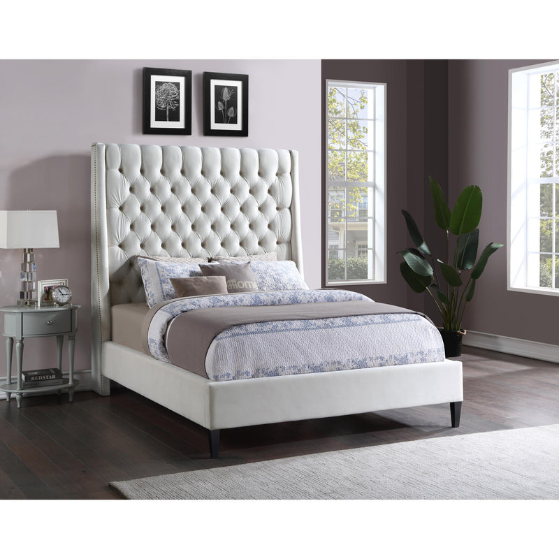 Meridian Fritz Cream Velvet Full Bed IMAGE 9