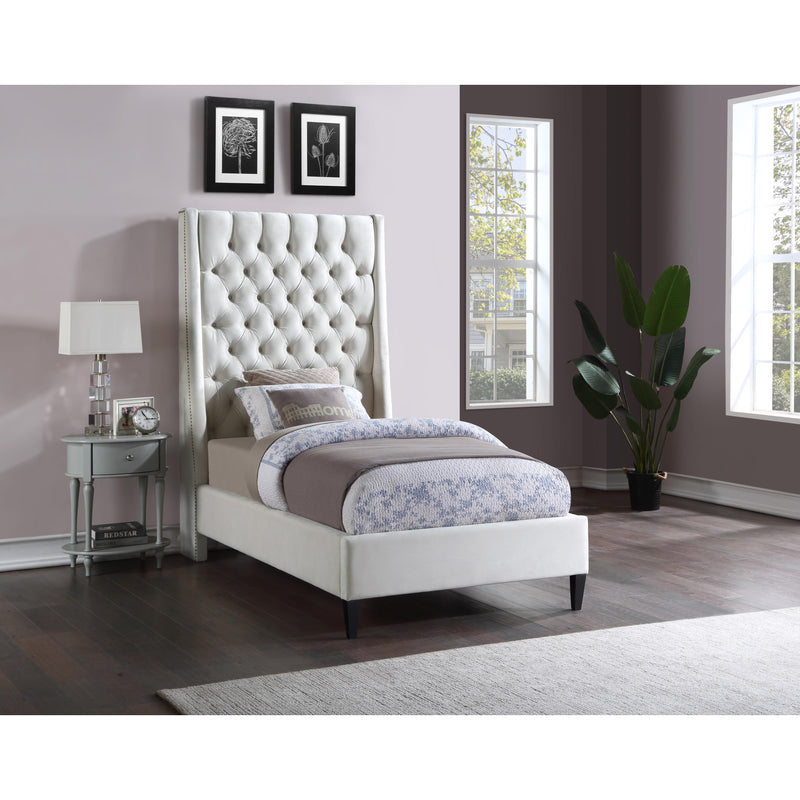 Meridian Fritz Cream Velvet Twin Bed IMAGE 8