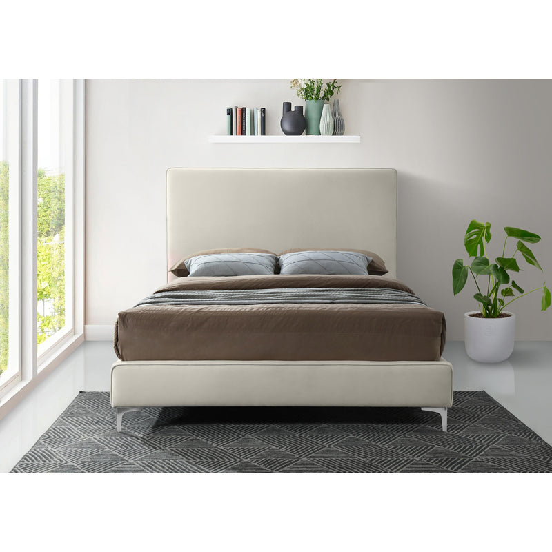 Meridian Geri Cream Velvet Full Bed IMAGE 8