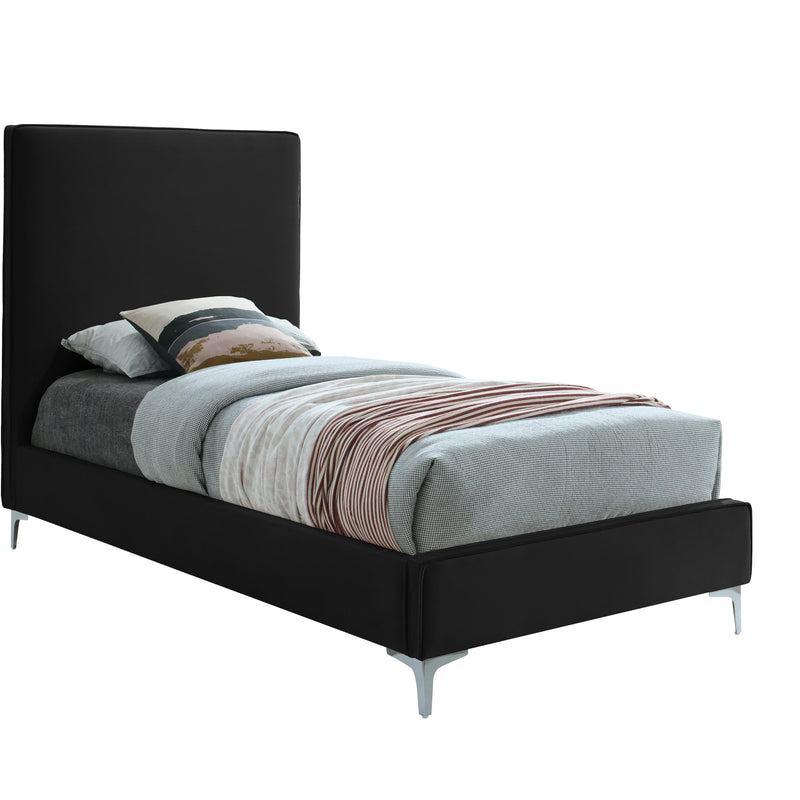 Meridian Geri Black Velvet Twin Bed IMAGE 2