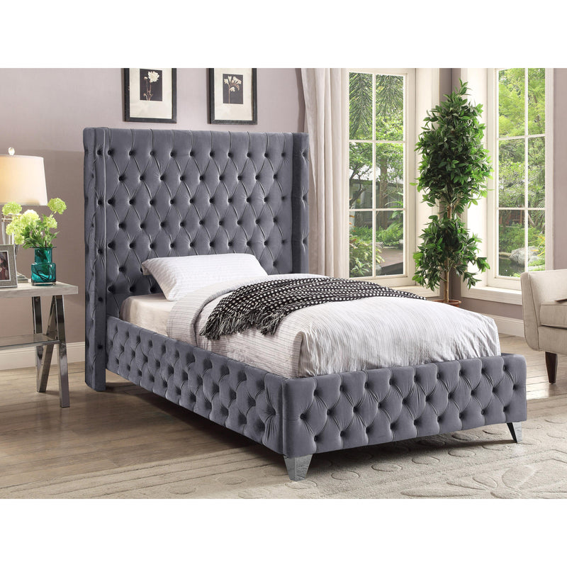 Meridian Savan Grey Velvet Twin Bed IMAGE 4