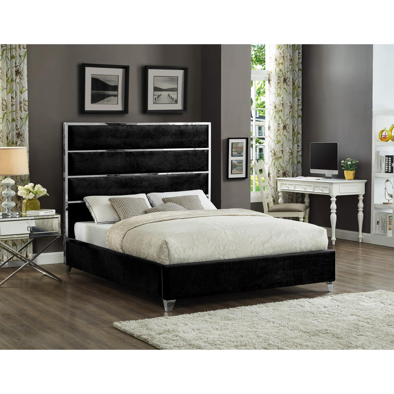 Meridian Zuma Black Velvet Queen Bed IMAGE 3