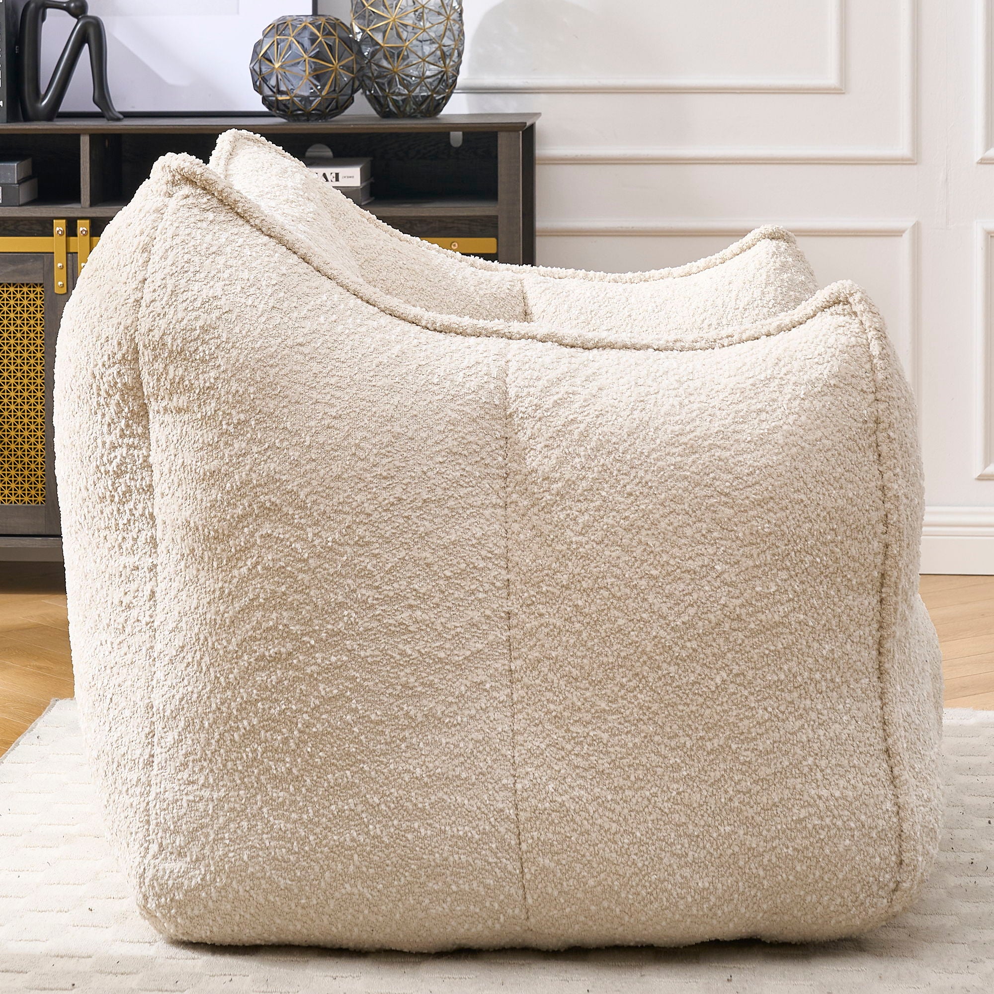 Comfortable Sofa Chairs With Highly Resilient Foam For Living Rooms And Bedrooms