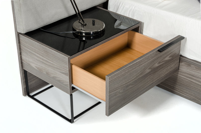 Nova Domus Enzo Italian Modern Grey Oak & Fabric 4-Piece Bedroom Set