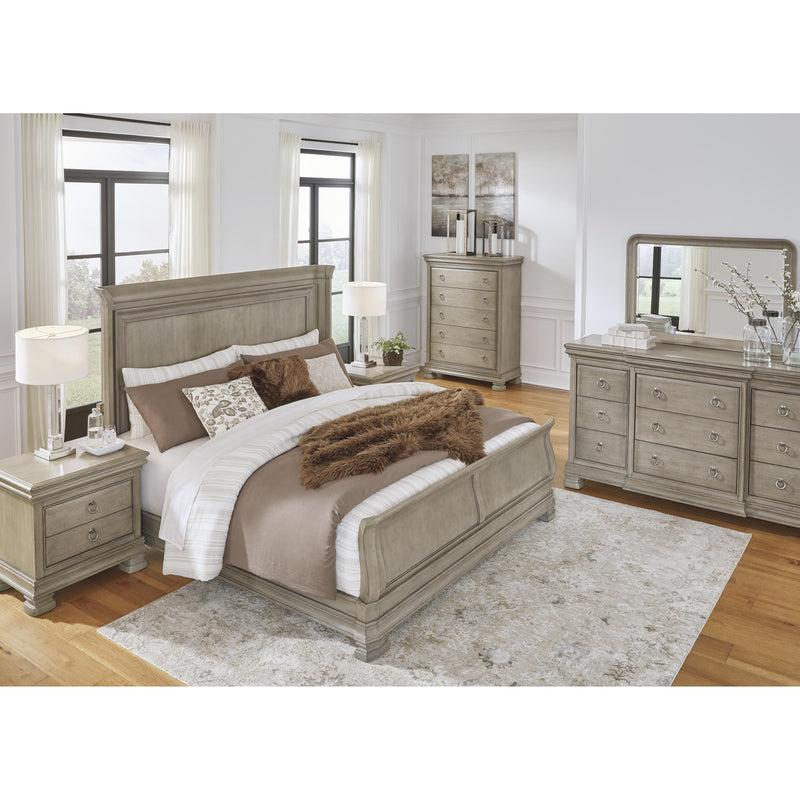 Signature Design by Ashley Lexorne 9-Drawer Dresser with Mirror B924-31/B924-36 IMAGE 5