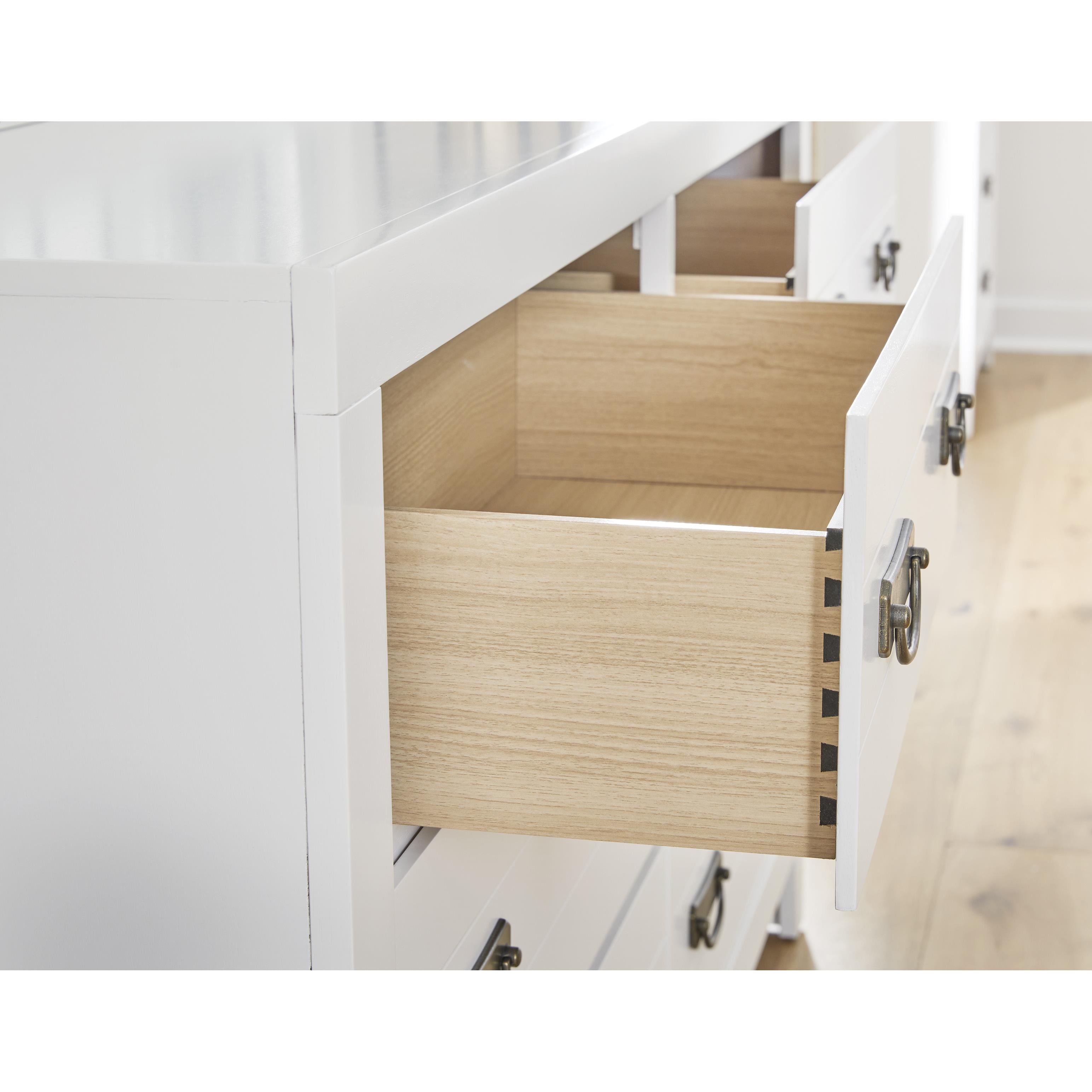 Diamond Modern Furniture Exclusive Design Binterglen 6-Drawer Dresser B427-31 IMAGE 10