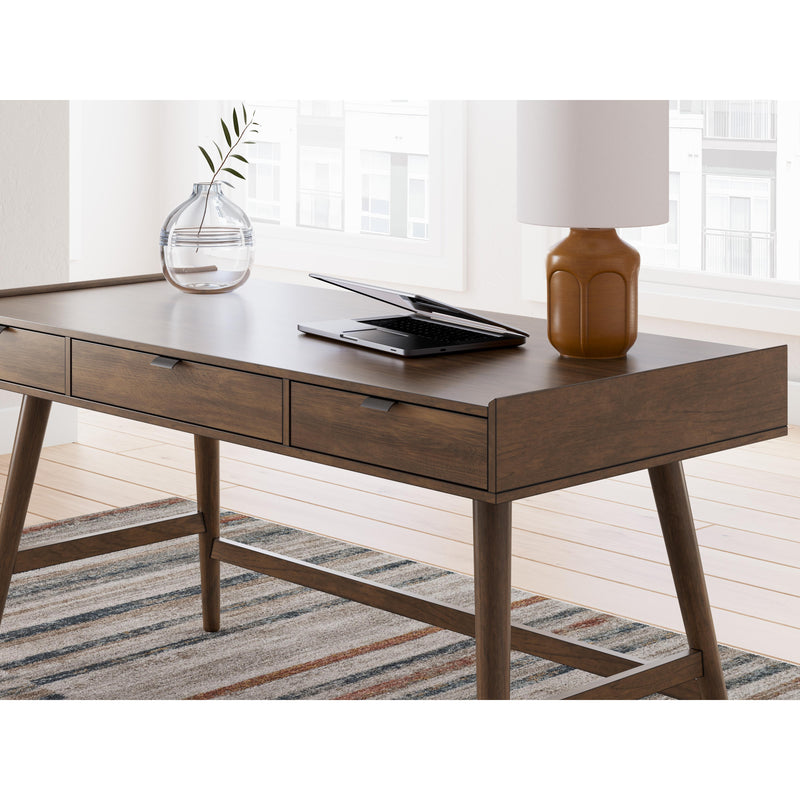 Signature Design by Ashley Lyncott H615-44 Home Office Desk IMAGE 7