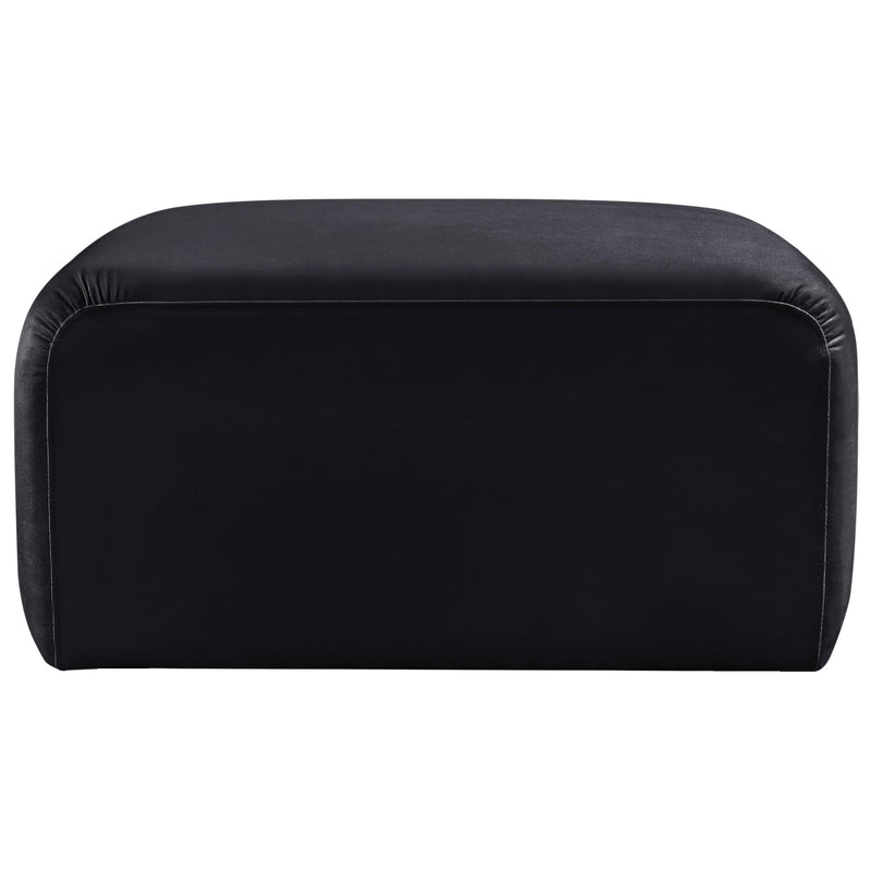 Diamond Modern Furniture Meridian Ottomans Ottomans 103Black-Ott IMAGE 3