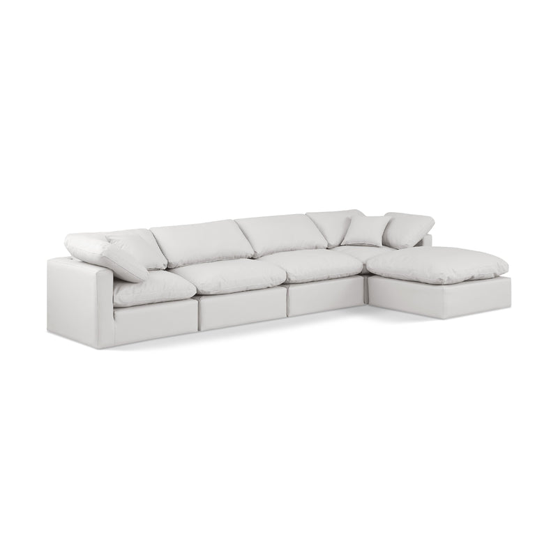 Diamond Modern Furniture Meridian Sectionals Stationary 146Cream-Sec5A IMAGE 1