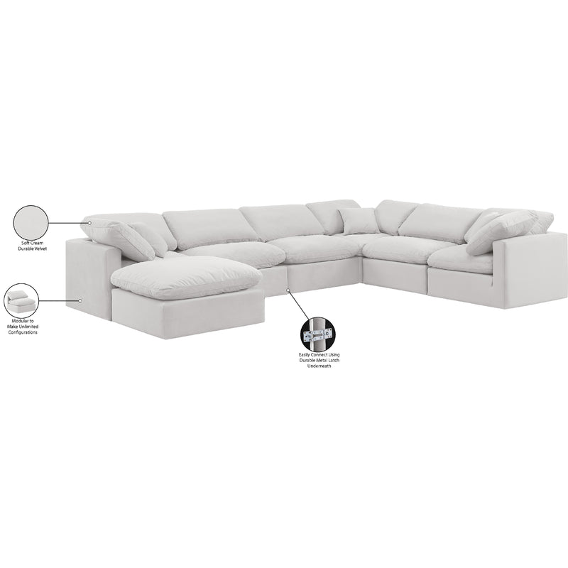Diamond Modern Furniture Meridian Sectionals Stationary 147Cream-Sec7A IMAGE 9