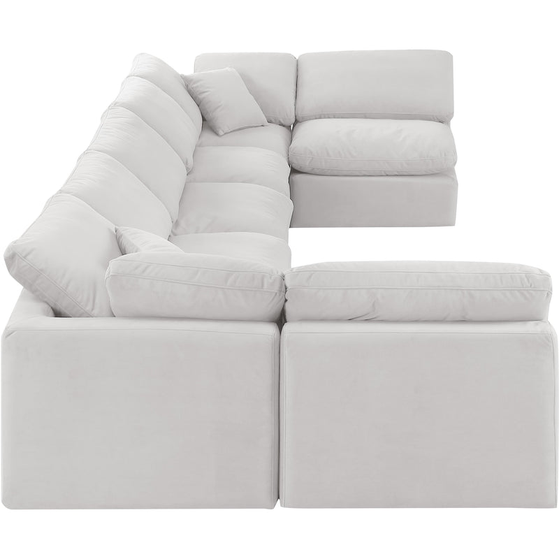 Diamond Modern Furniture Meridian Sectionals Stationary 147Cream-Sec7B IMAGE 5