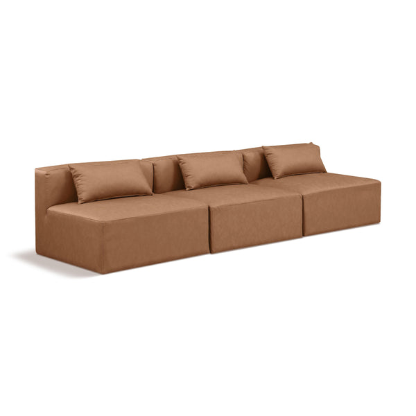 Diamond Modern Furniture Meridian Sofas Stationary 668Brown-S108A IMAGE 1