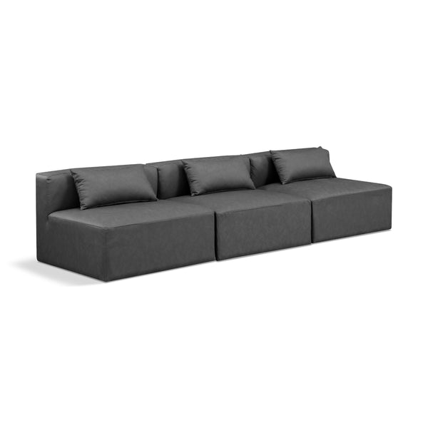 Diamond Modern Furniture Meridian Sofas Stationary 668Grey-S108A IMAGE 1