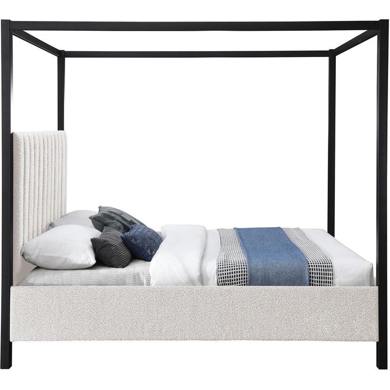 Diamond Modern Furniture Meridian Beds Full KellyCream-F IMAGE 4