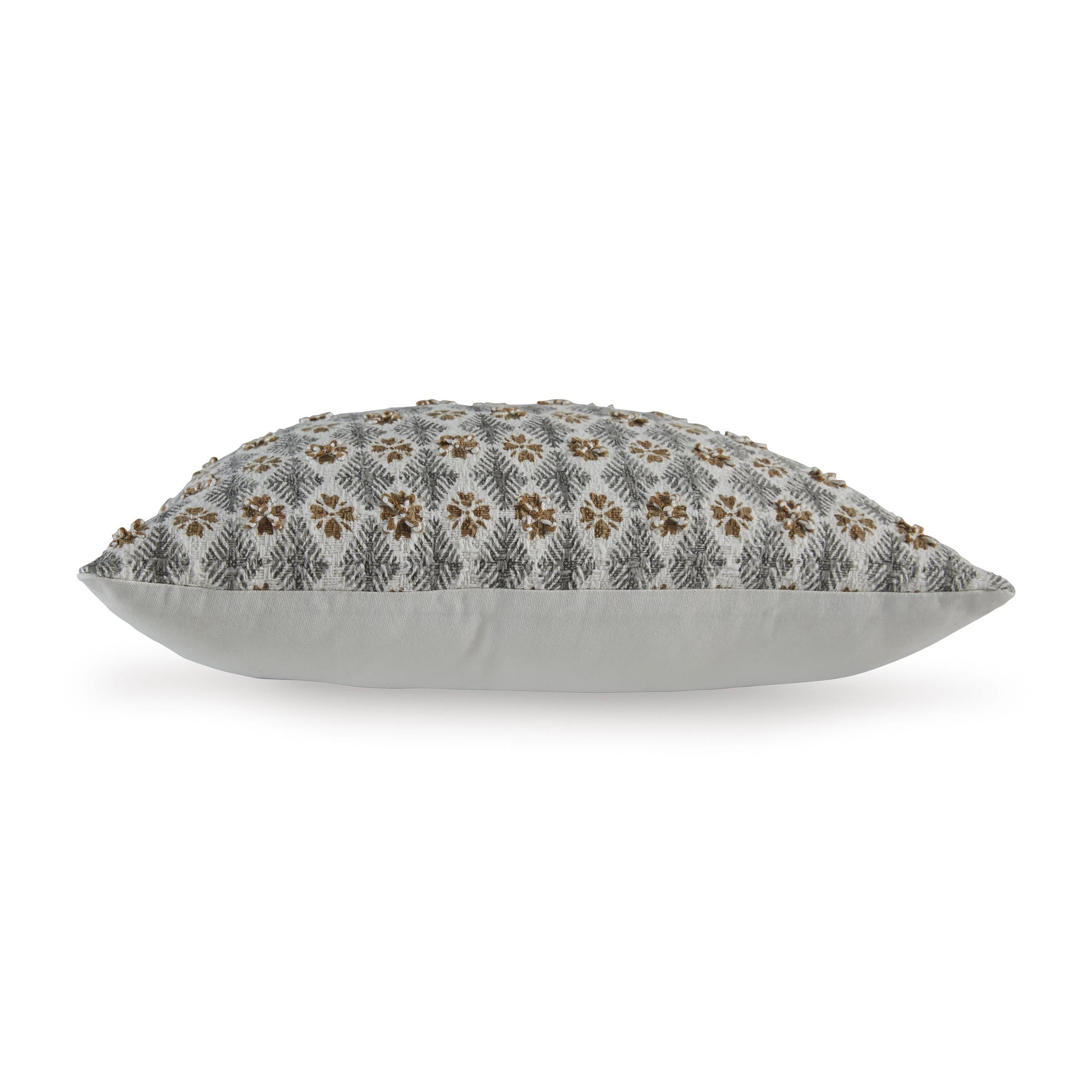 Diamond Modern Furniture Exclusive Design Decorative Pillows Decorative Pillows A1001102 IMAGE 3