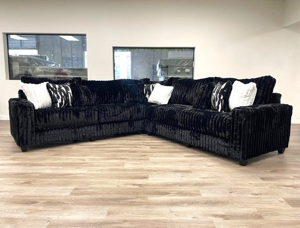 9600 - Black Sectional (Clearance)