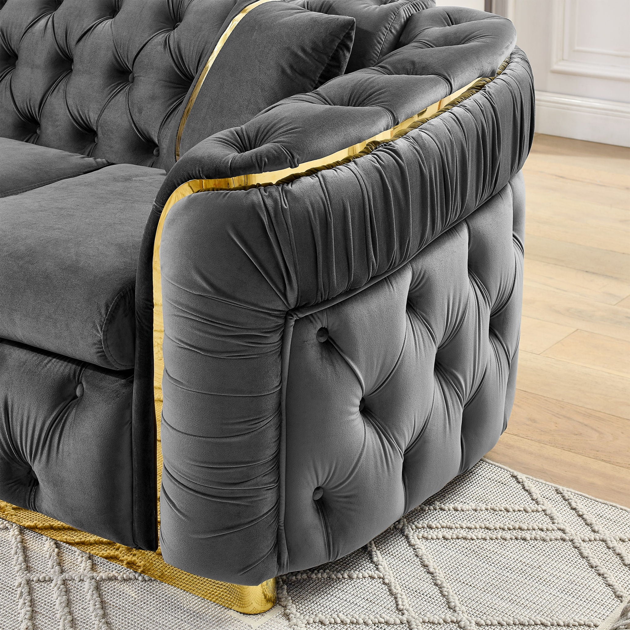 Button Tufted Couch With 2 Pillows, 3 Seater Luxury Chesterfield Sofa