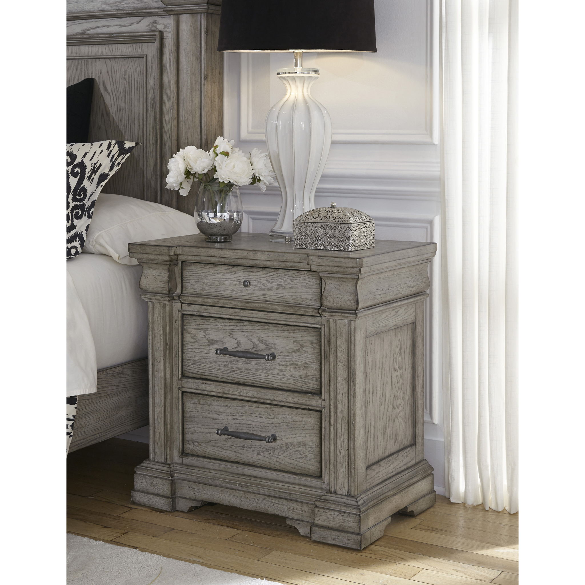 Madison Ridge - 3 Drawer Nightstand
