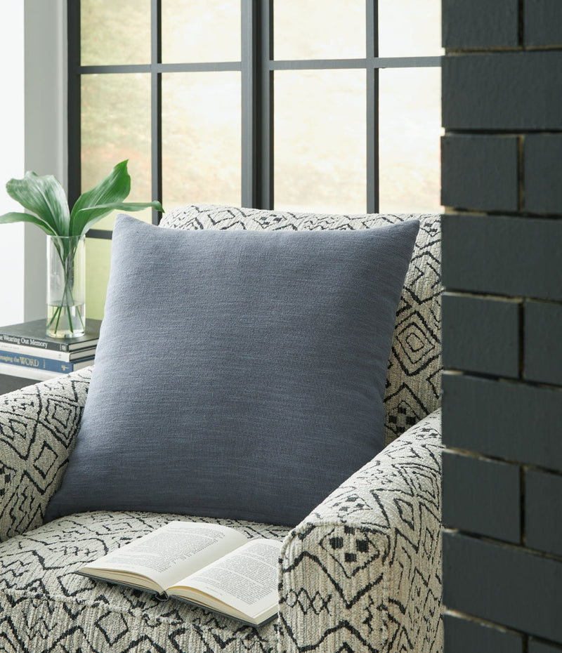 Thaneville Pillow