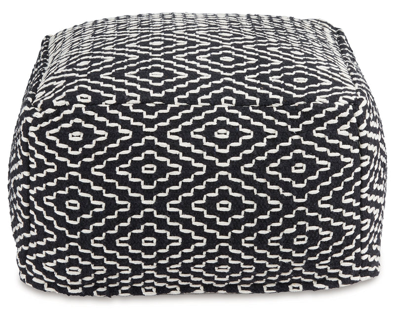 Jasett Pouf