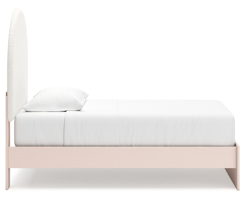 Wistenpine Pink Panel Bedroom Set