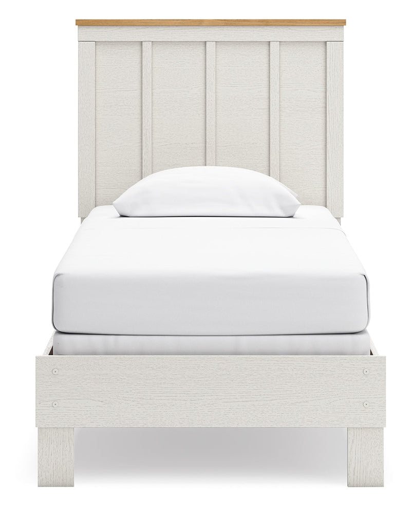 Linnocreek Panel Bed