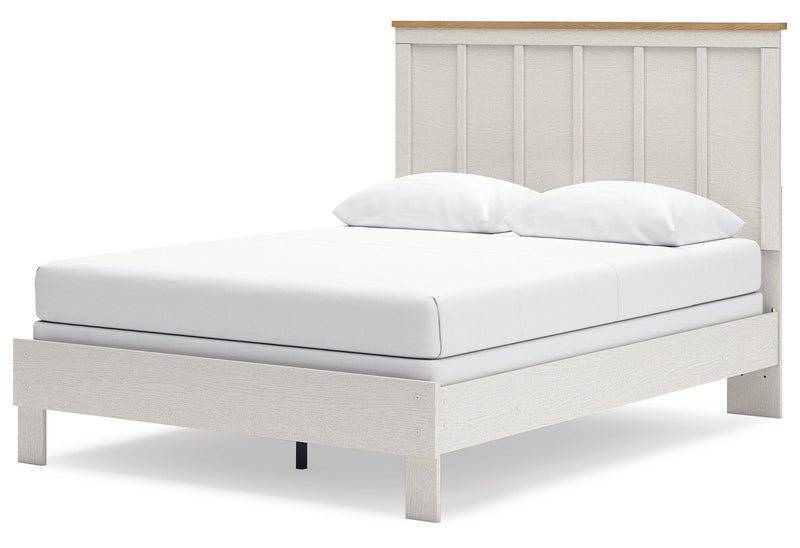 Linnocreek Panel Bed