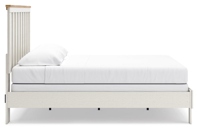 Linnocreek Panel Bed