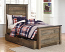 Trinell Poster Bed