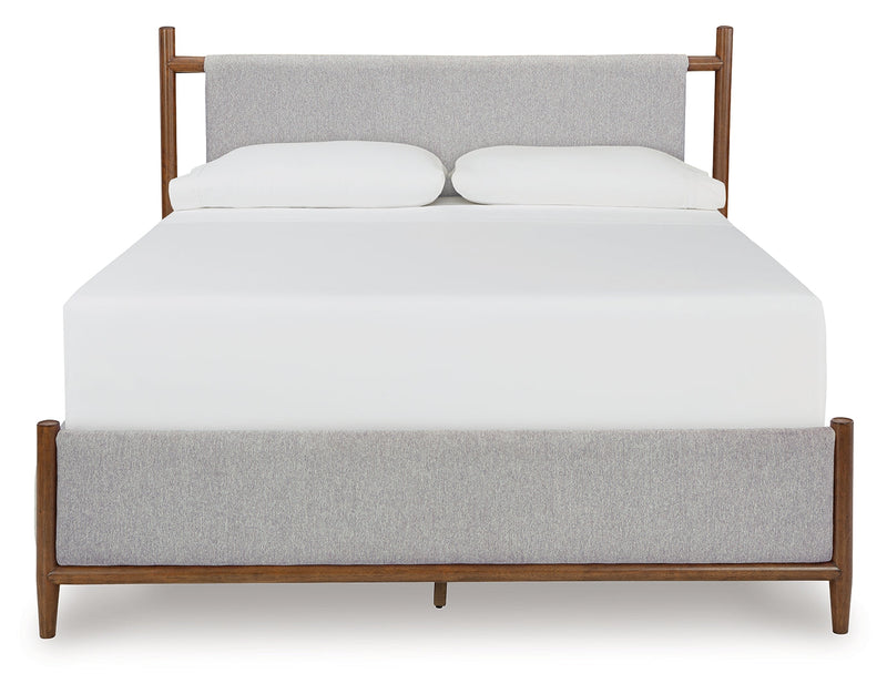 Lyncott Brown Upholstered Bedroom Set
