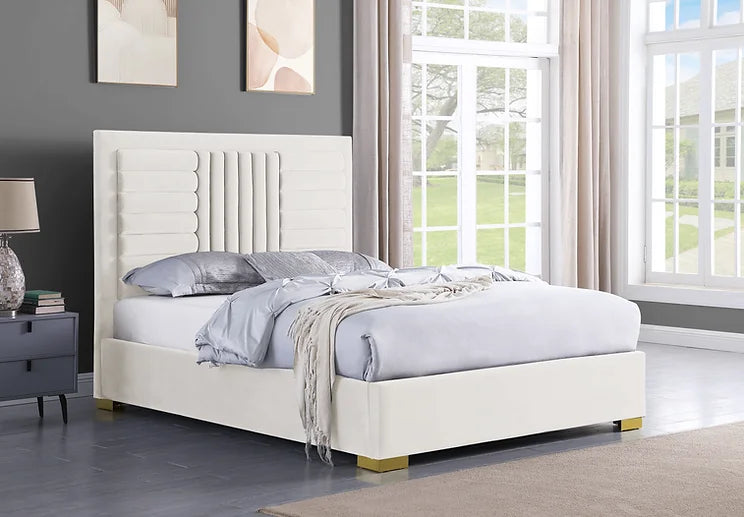 B820 Anita (Ivory)