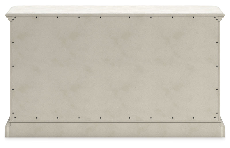 Arlendyne Dining Room Server