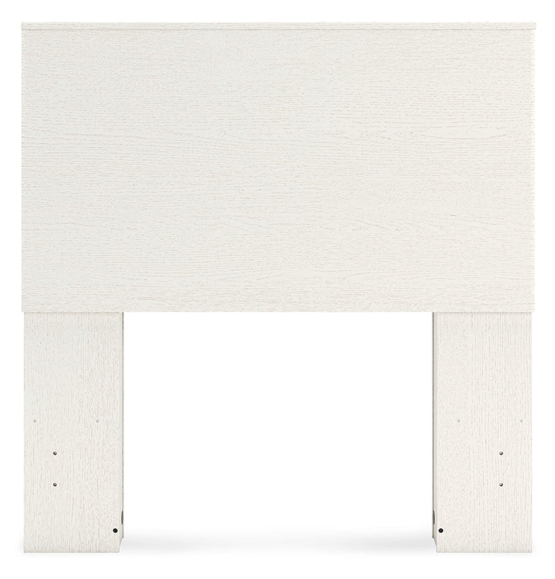 Aprilyn Canopy Bedroom Set