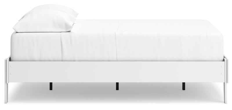 Gerridan White Panel Bedroom Set