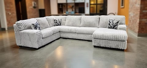 Austin Couduroy Sectional – Free Rug or Smart Tv