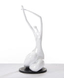 SZ0425 Modern White Lass Sculpture