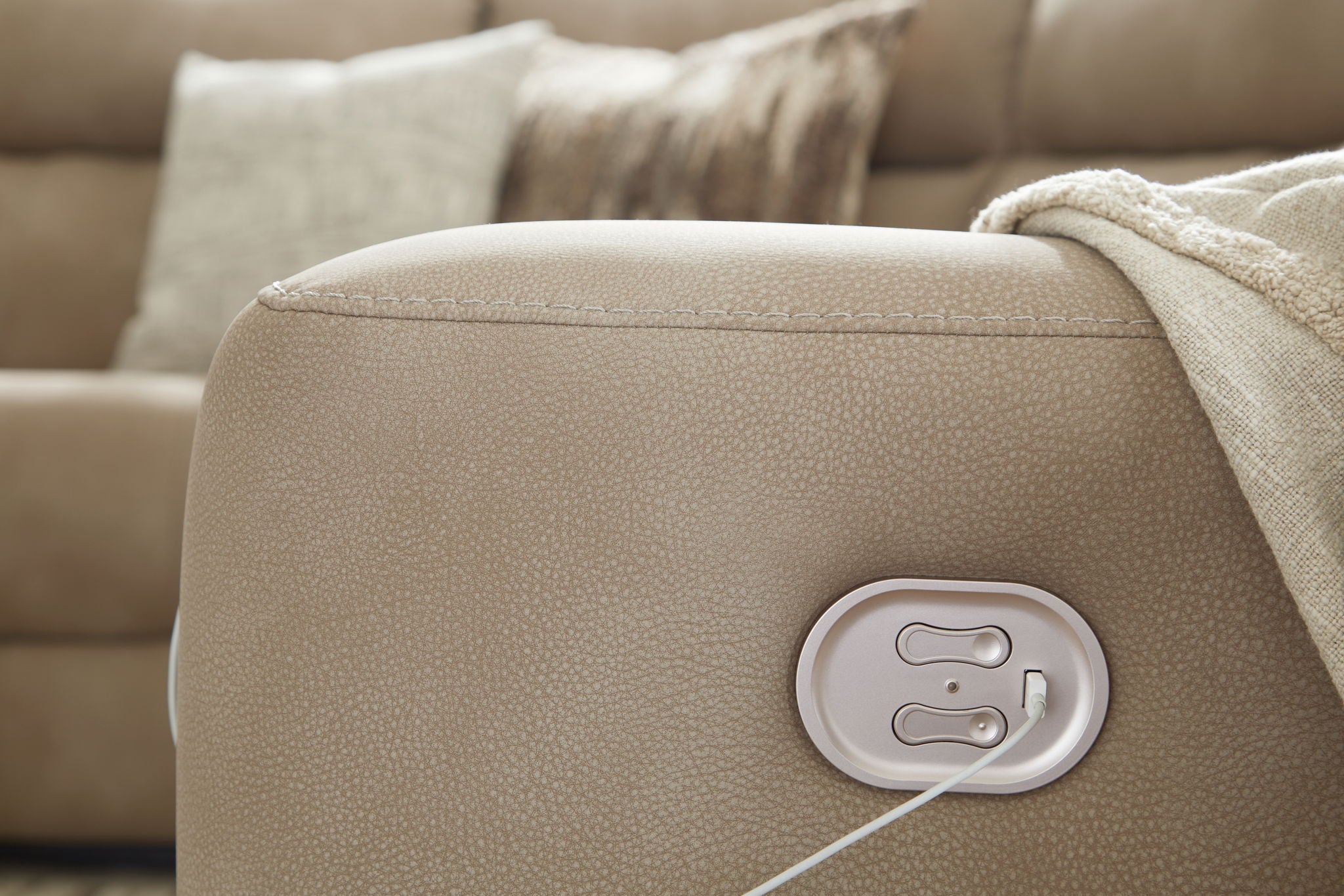 Next-Gen Durapella - Power Recliner With Adj Headrest