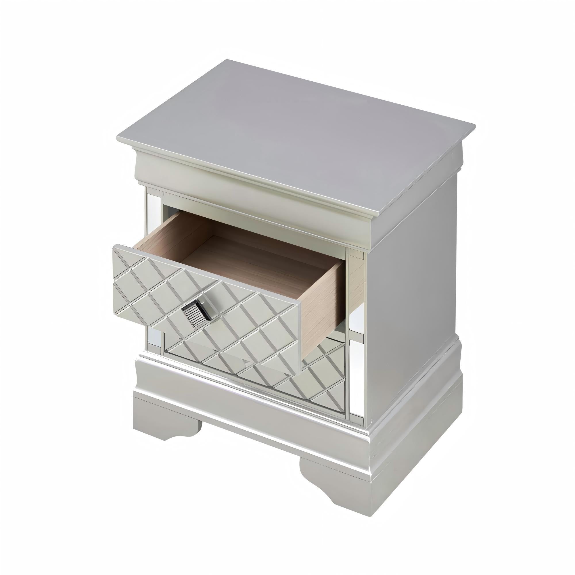 Verona - Nightstand