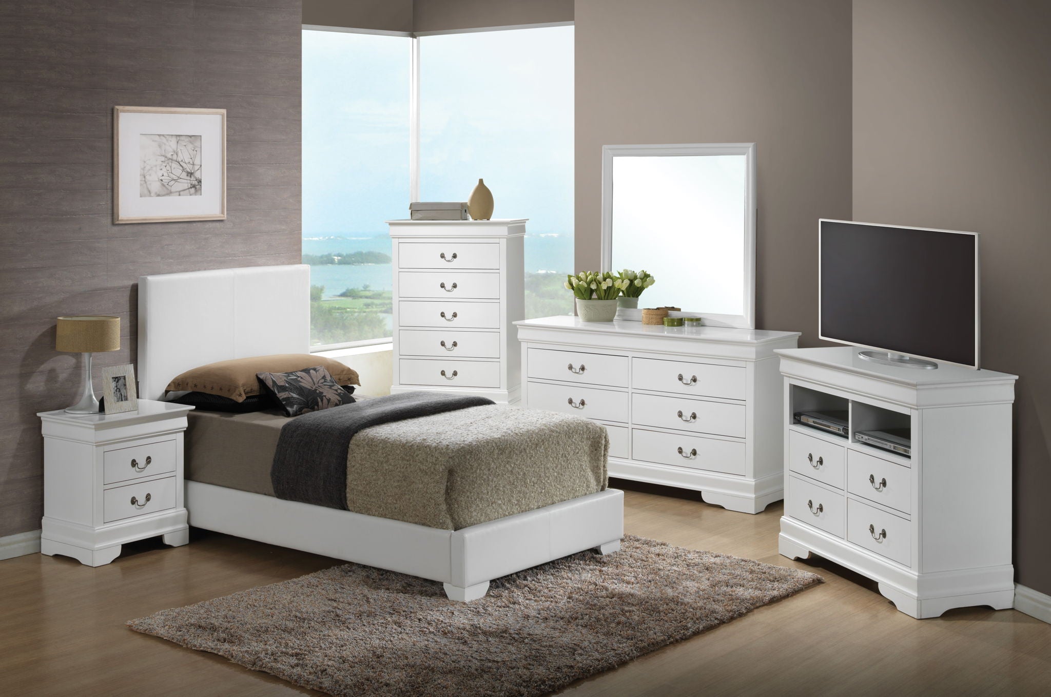 Elegant Platform Bed For Relaxed Spaces