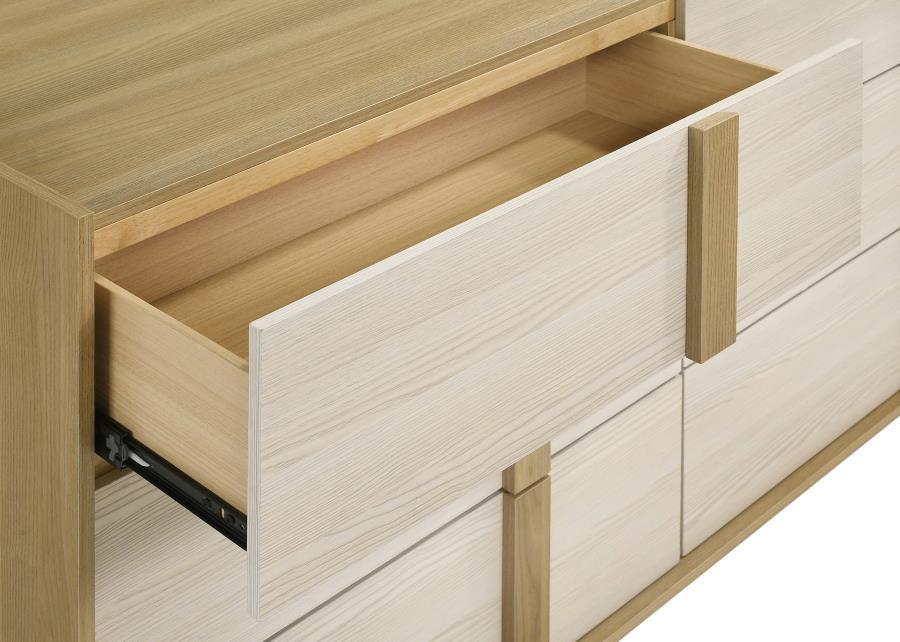 Hyland - 6-Drawer Dresser