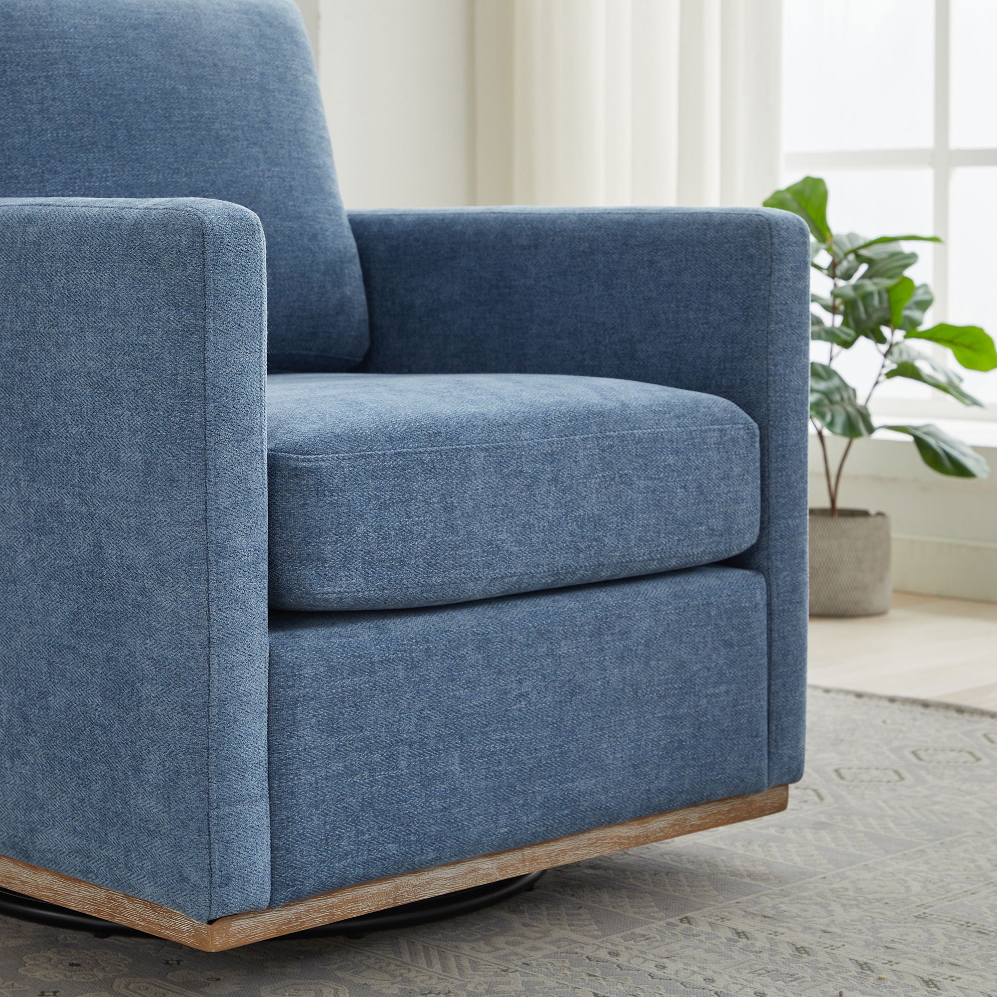 Modern Square Upholstered Swivel Accent Chair With Metal Base