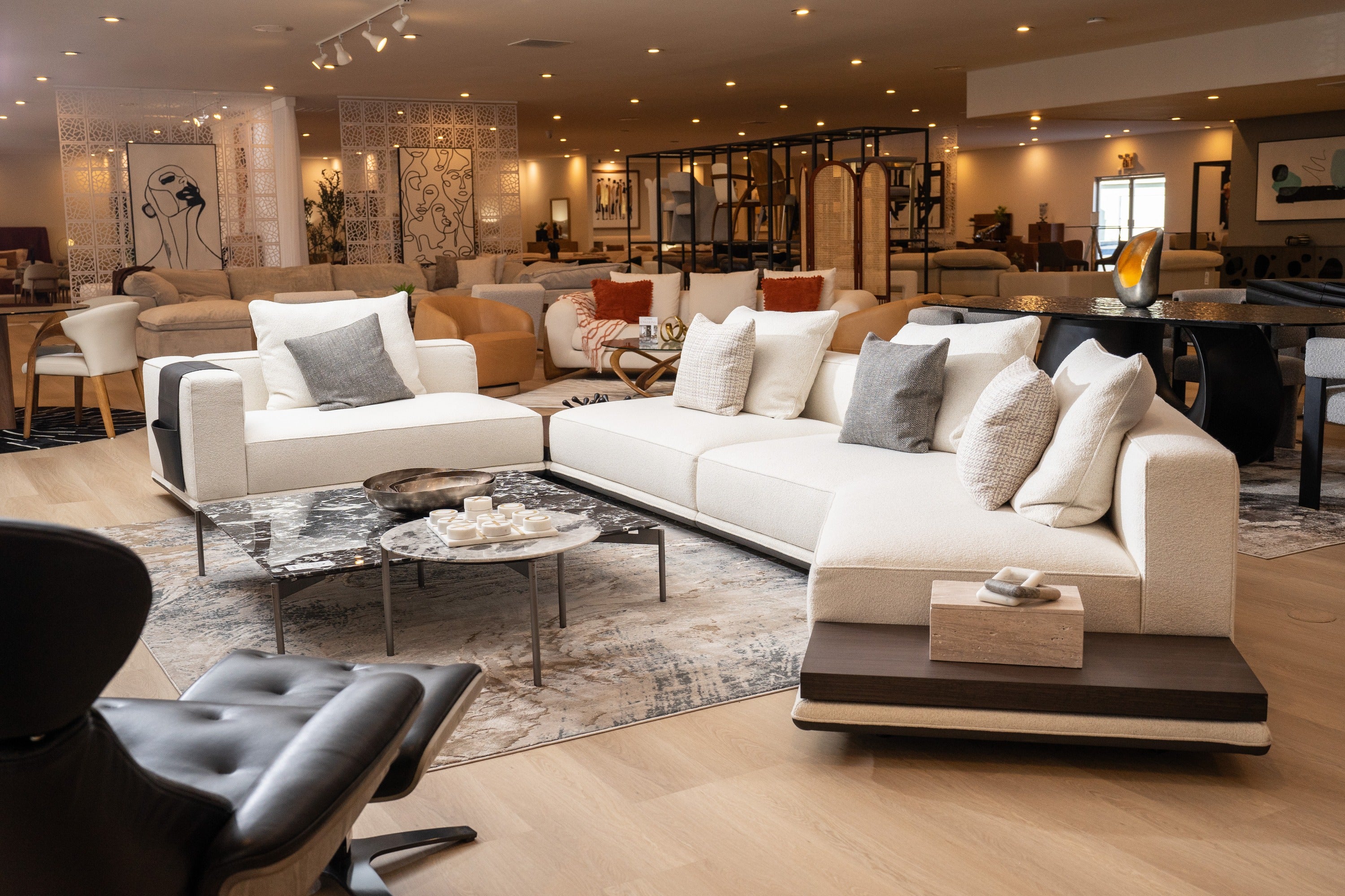 Lamod Siret - Modern Ivory Fabric Modular Sectional W/ Coffee Table