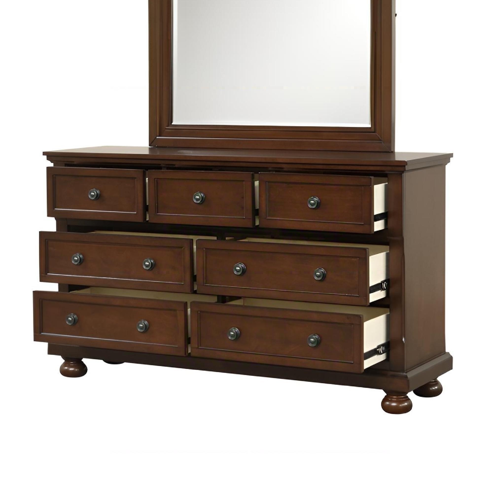 Meade - Dresser