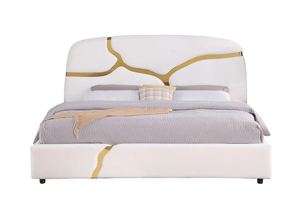 B838 Milan (White)