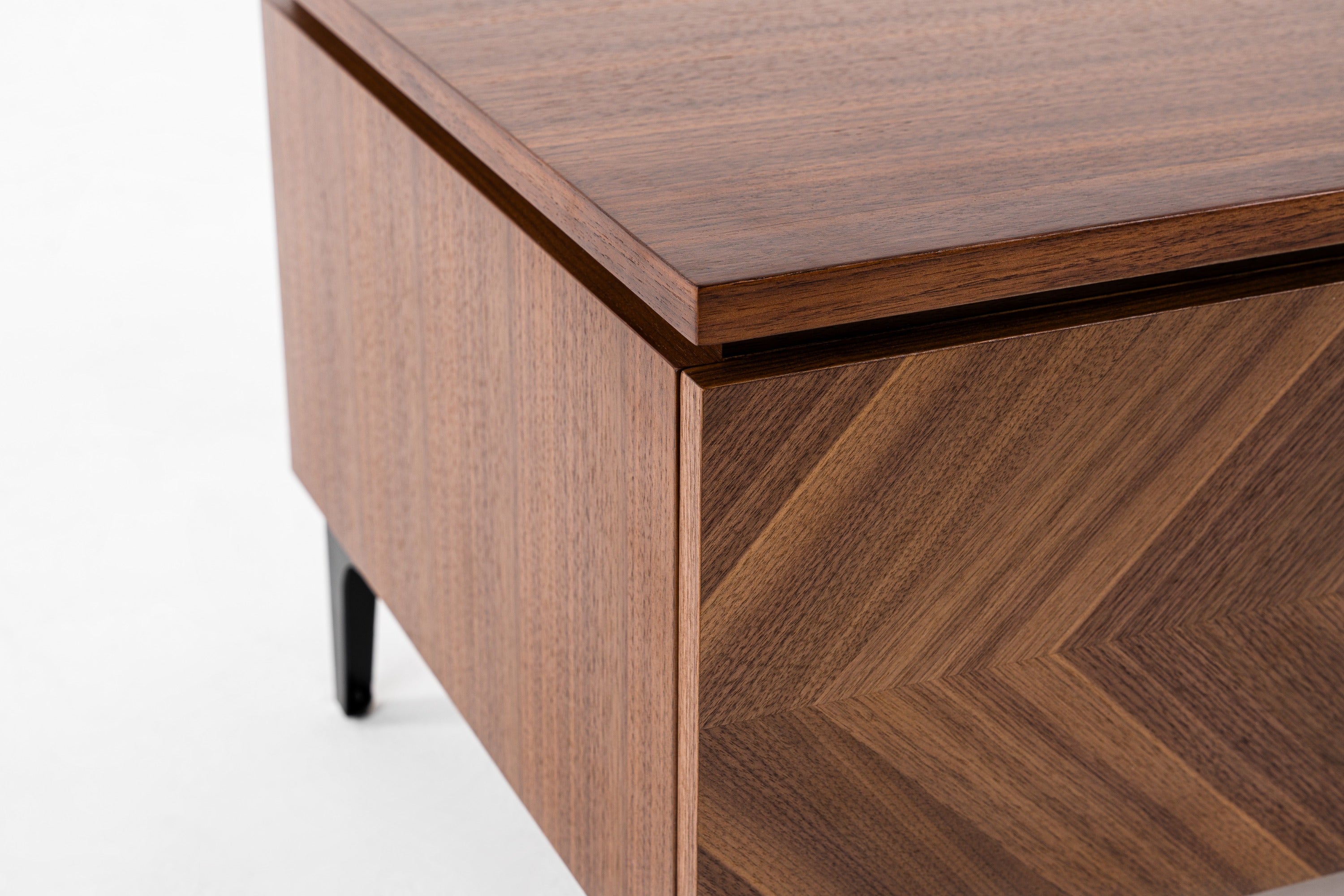 Modrest Paula - Mid-Century Walnut Nightstand