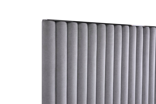Modrest Splendor - Silver + Grey Velvet Upholstered King Platform Bed