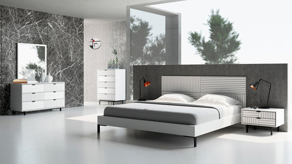 Nova Domus Valencia Contemporary White Mirror