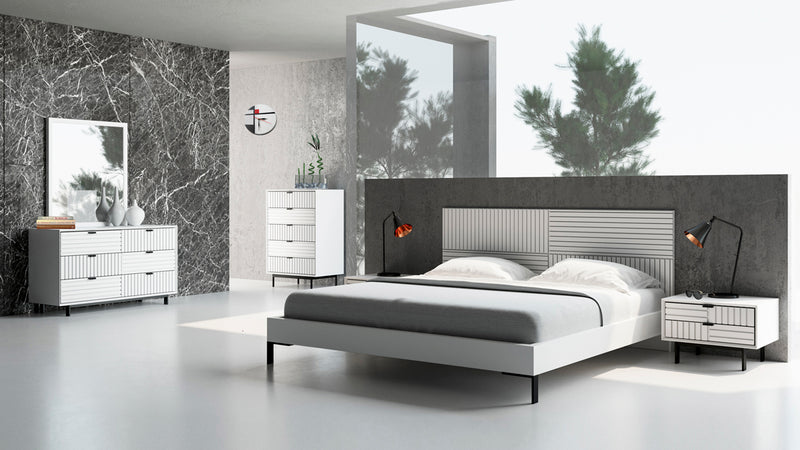 Nova Domus Valencia Contemporary White Mirror